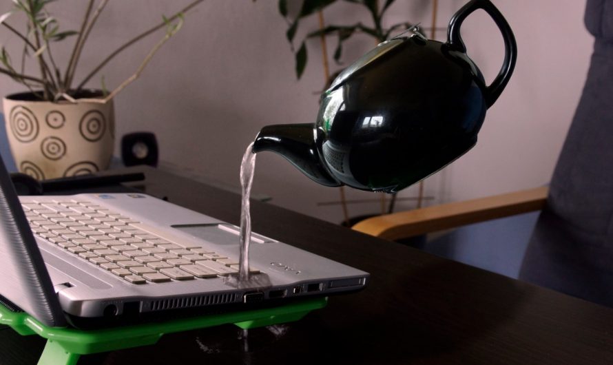 Что делать, если пролил воду на ноутбук